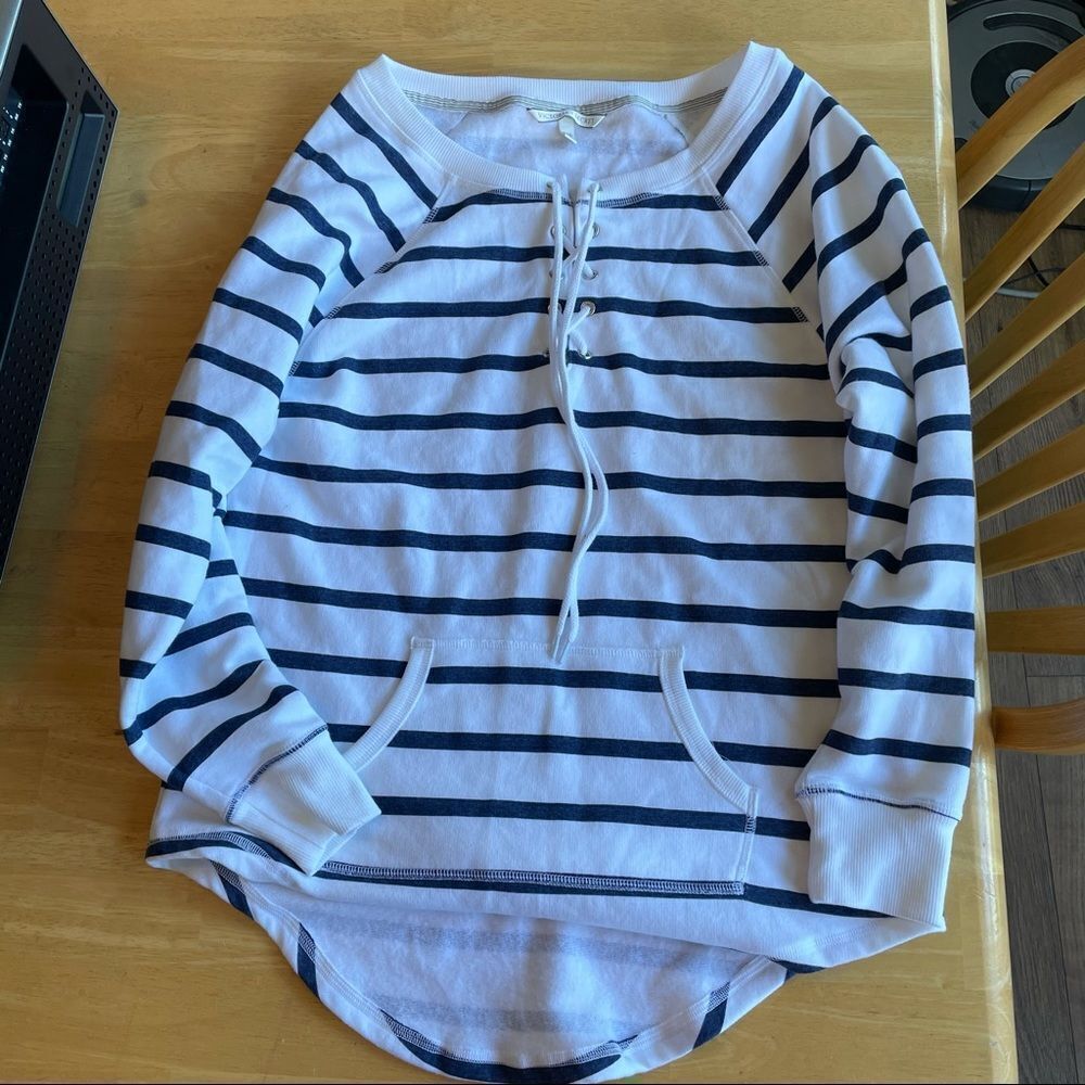 Women  Victoria’s Secret oversized Blue white stripe pullover sweatshirt size XS